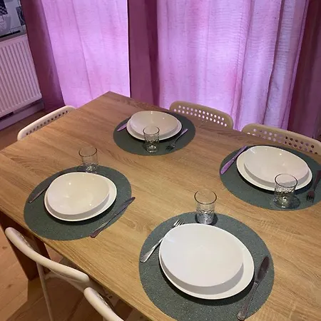 Igi Red Flat With Free Private Parking クルージュ＝ナポカ