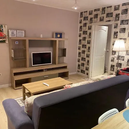 Igi Red Flat With Free Private Parking * קלוז'-נאפוקה