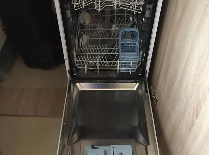 Igi Red Flat With Free Private Parking Kaloşvar