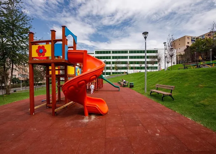 Igi Red Flat With Free Private Parking * Kaloşvar